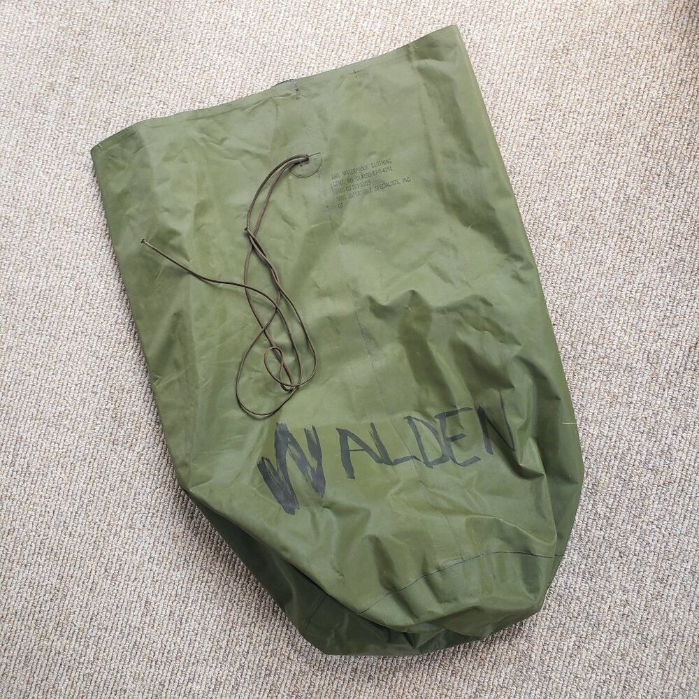 US Army Military Waterproof Clothing Bag - NSN 8465-00-261-6909 Wet Weather Bag